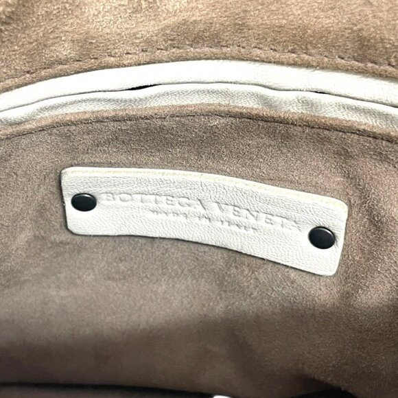 BOTTEGA VENETA White Leather Intrecciato Bag - Picture 14 of 16